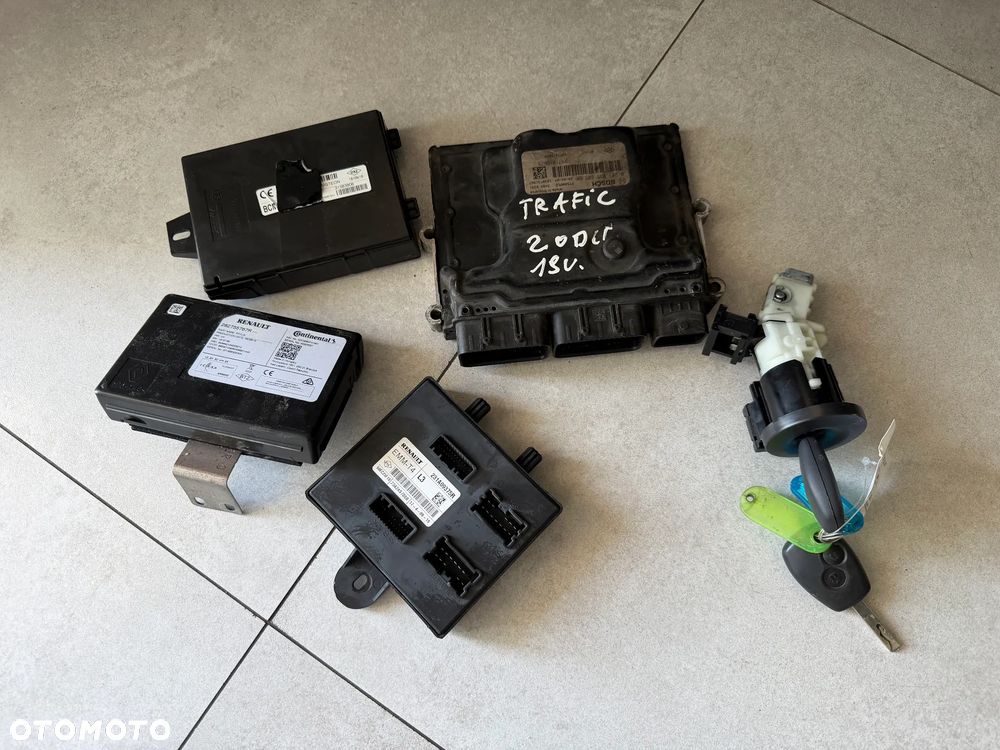 Trafic III Vivaro 2,0DCI 19-23 zestaw startowy sterownik 0281035805 - 1