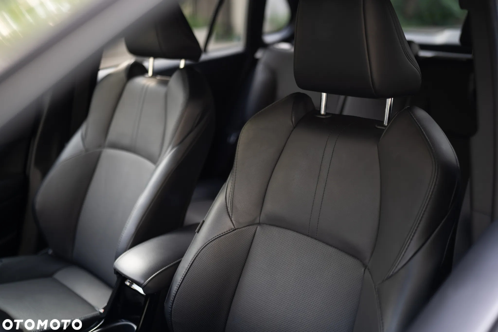 Toyota Corolla Cross 2.0 Hybrid Premiere Edition - 25