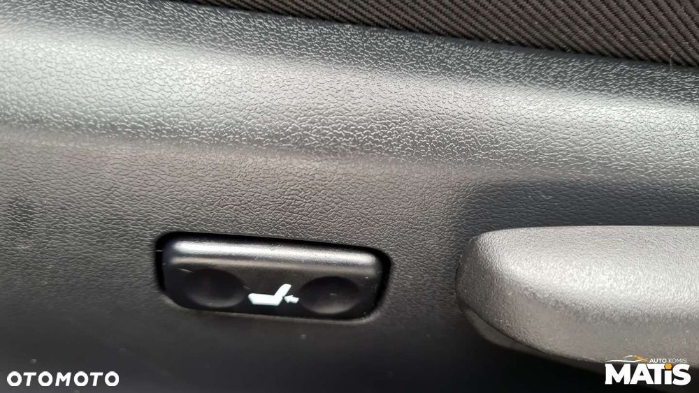 Toyota Auris - 34