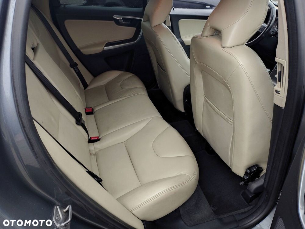 Volvo XC 60 - 26