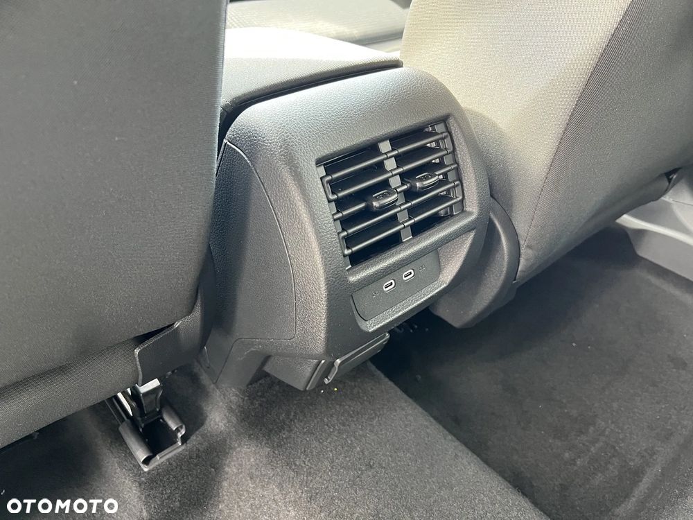 Volkswagen Caddy - 19