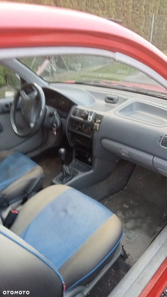 Toyota Starlet 1.4 - 8