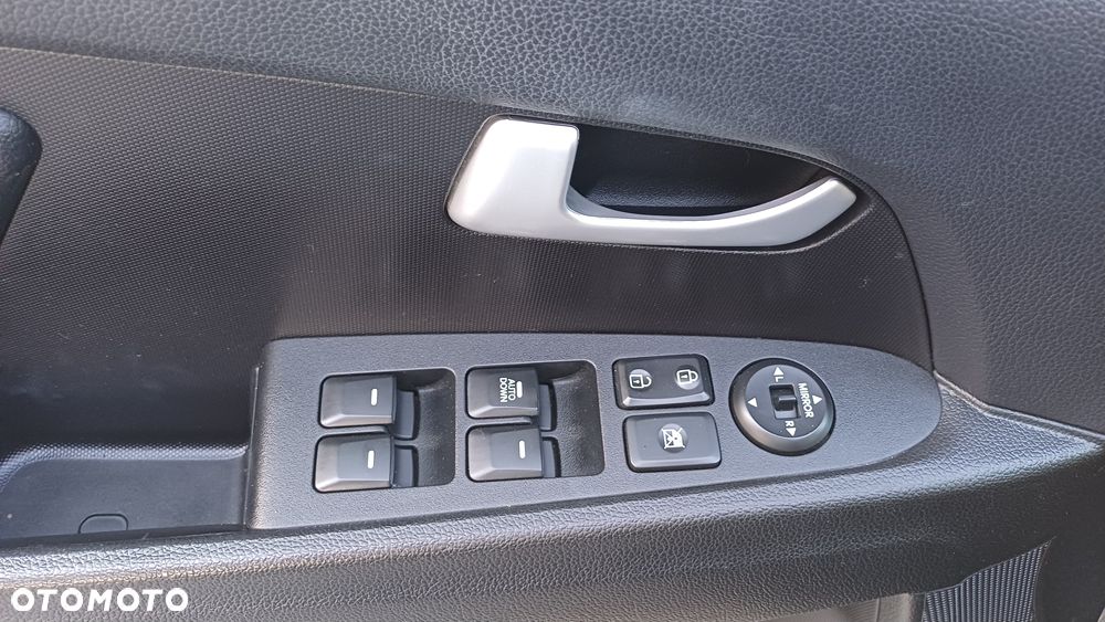 Kia Sportage 1.7 CRDI 2WD Spirit - 19