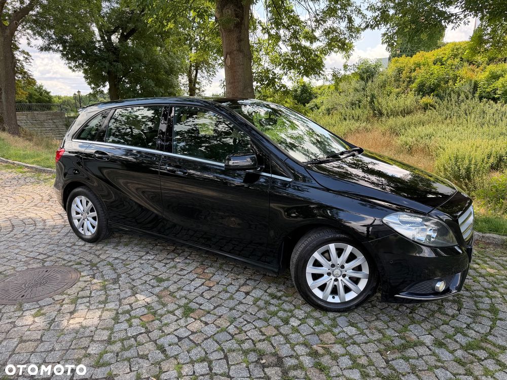 Mercedes-Benz Klasa B 180 d Peak Edition - 15