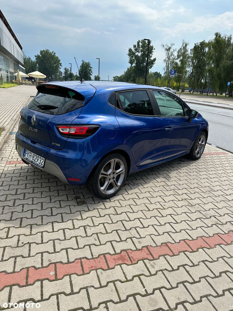 Renault Clio - 5