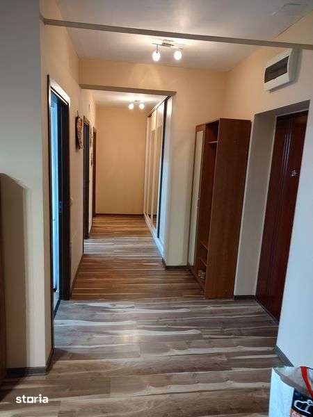 Apartament de inchiriat — fotografia 1