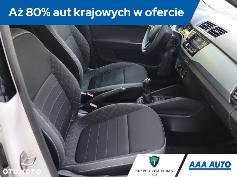 Skoda Fabia - 10