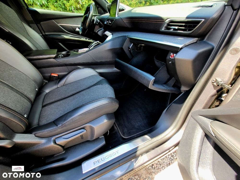 Peugeot 3008 - 15