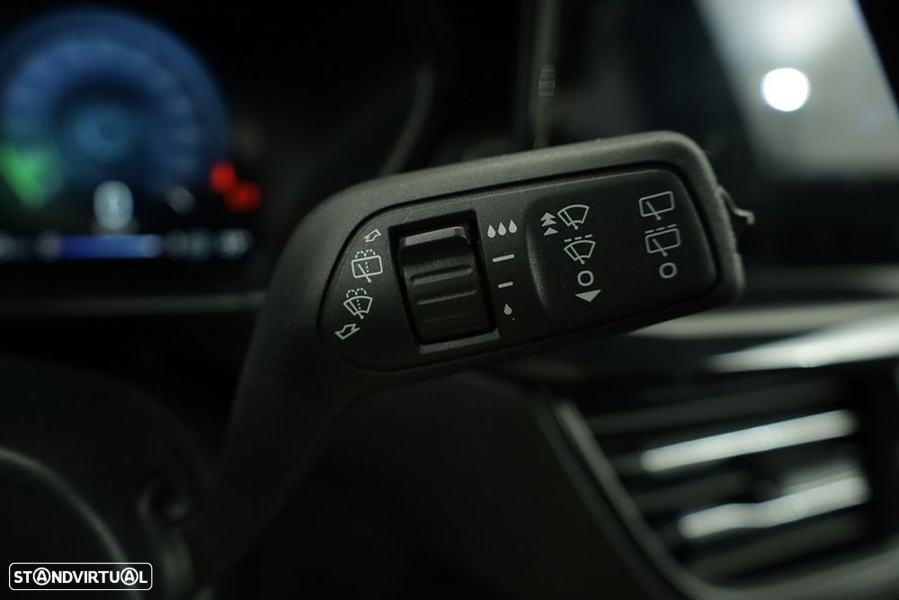 Ford Focus SW 1.0 EcoBoost MHEV ST-Line Aut. - 18