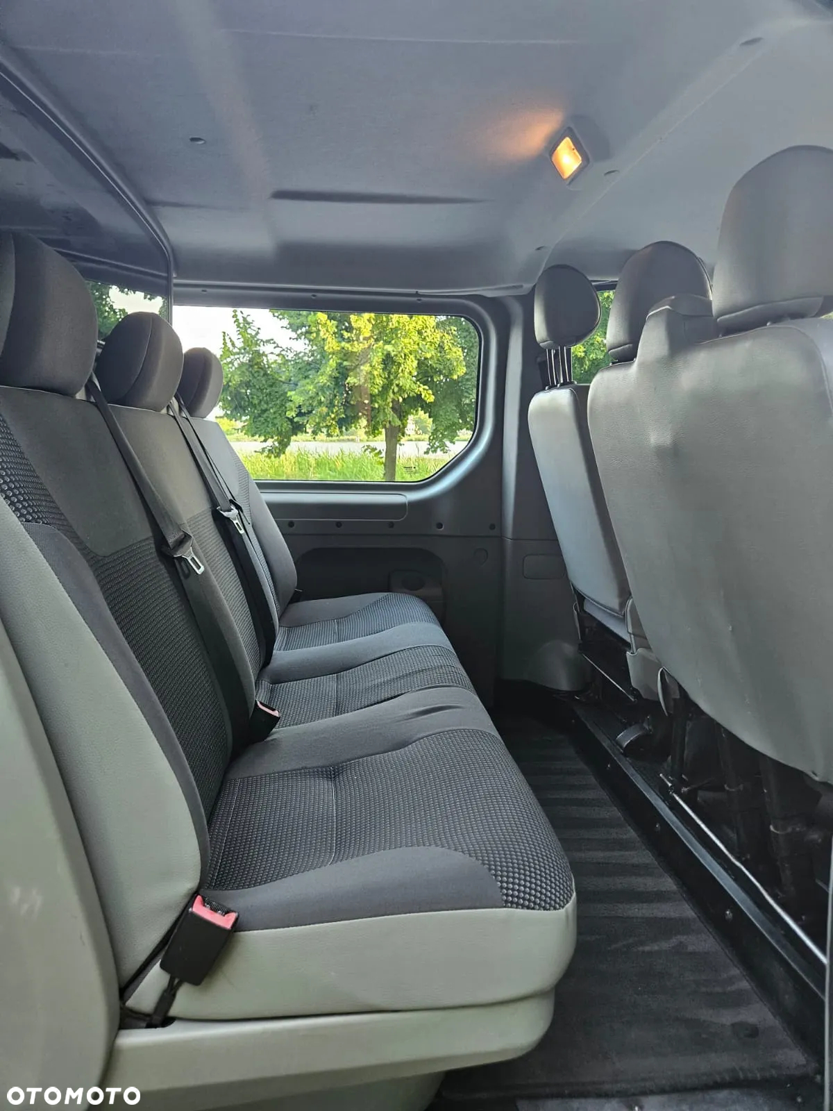 Opel Vivaro - 15