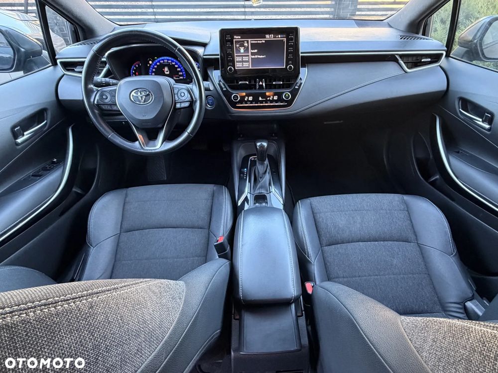 Toyota Corolla - 22