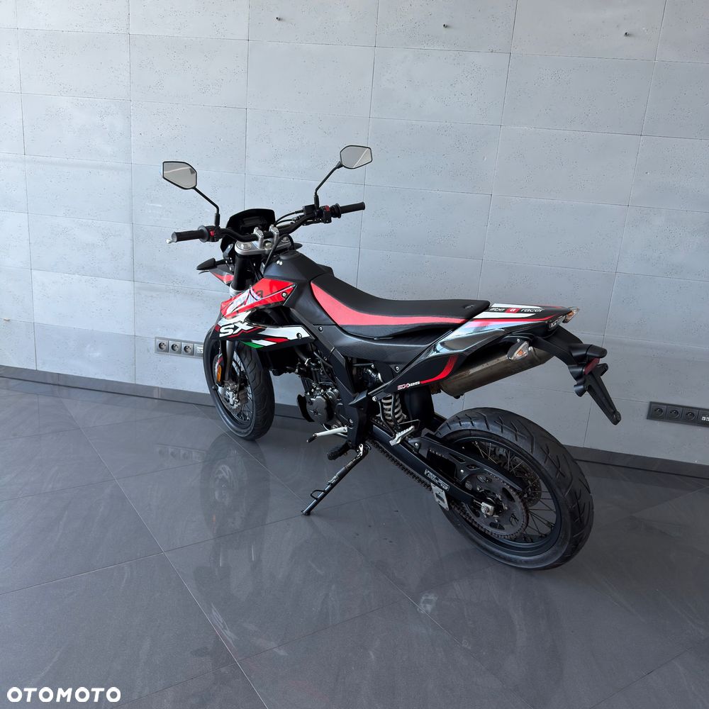 Aprilia SX - 9