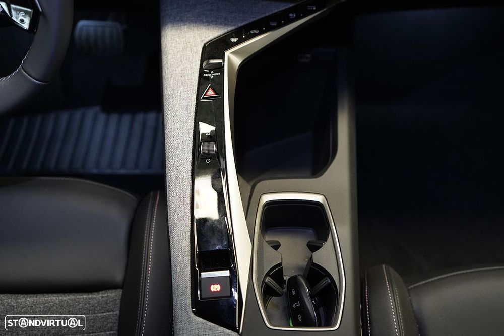 Peugeot 3008 1.2 Hybrid Allure e-DCS6 - 10
