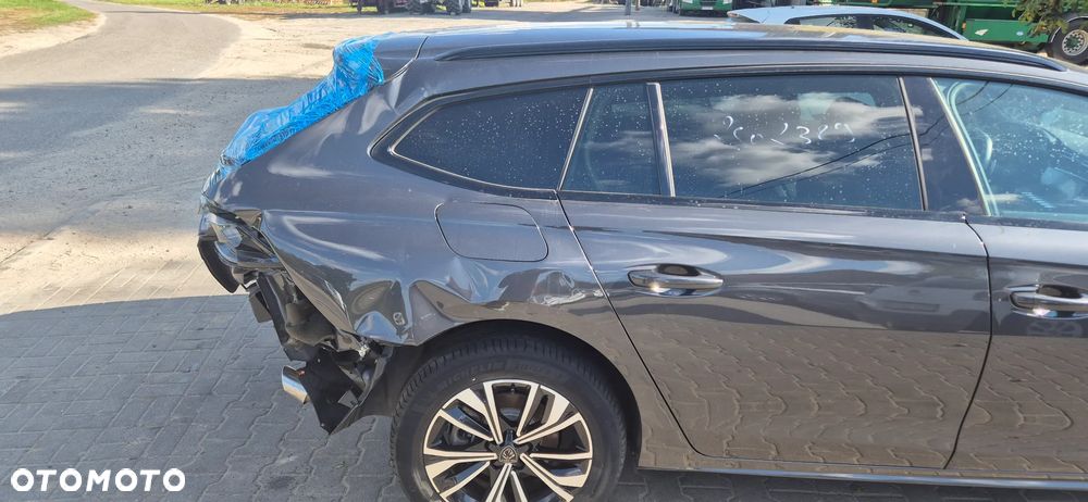 Peugeot 508 SW PureTech PHEV 225 Allure S&S e-EAT8 - 13