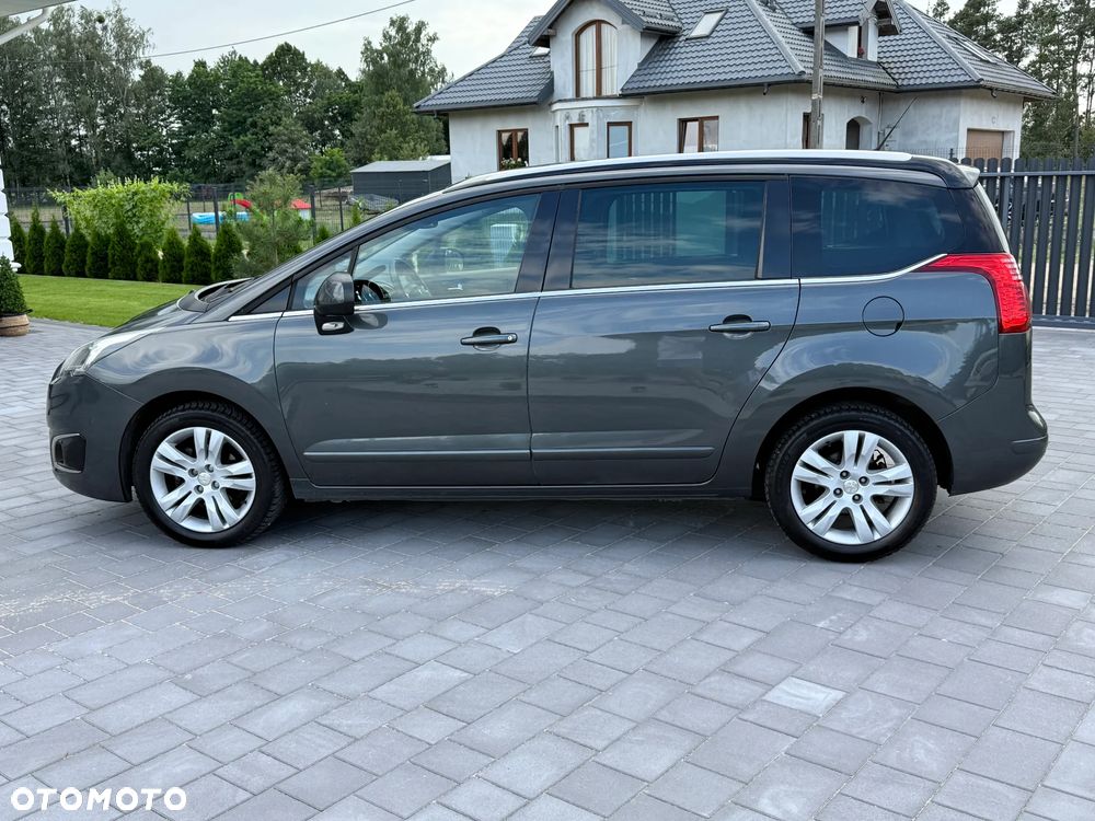 Peugeot 5008 HDI 115 Allure - 26