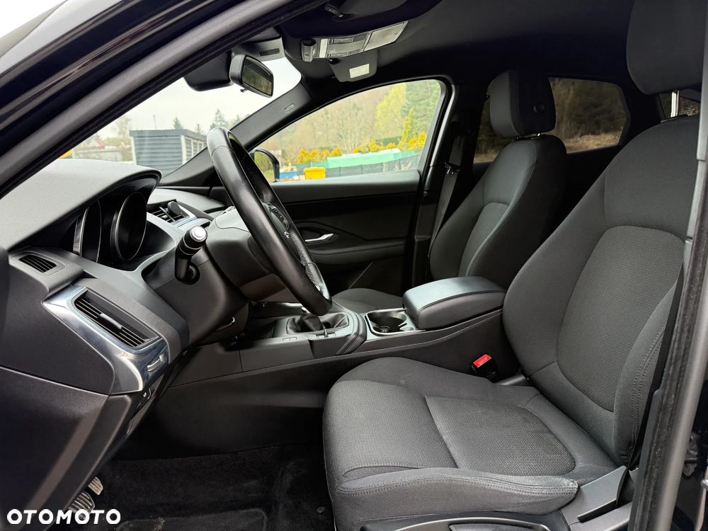 Jaguar E-Pace - 24
