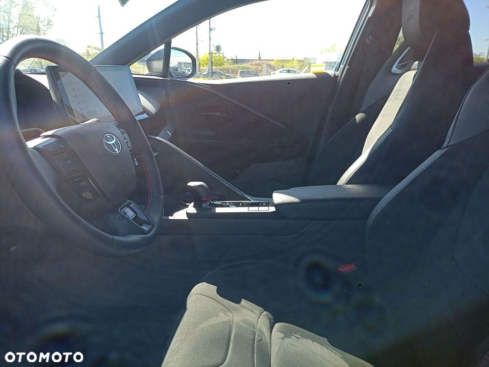 Toyota C-HR - 15