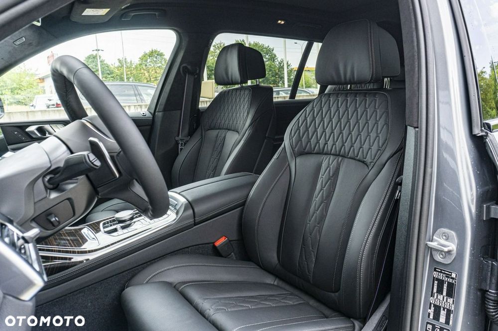 BMW X7 - 13