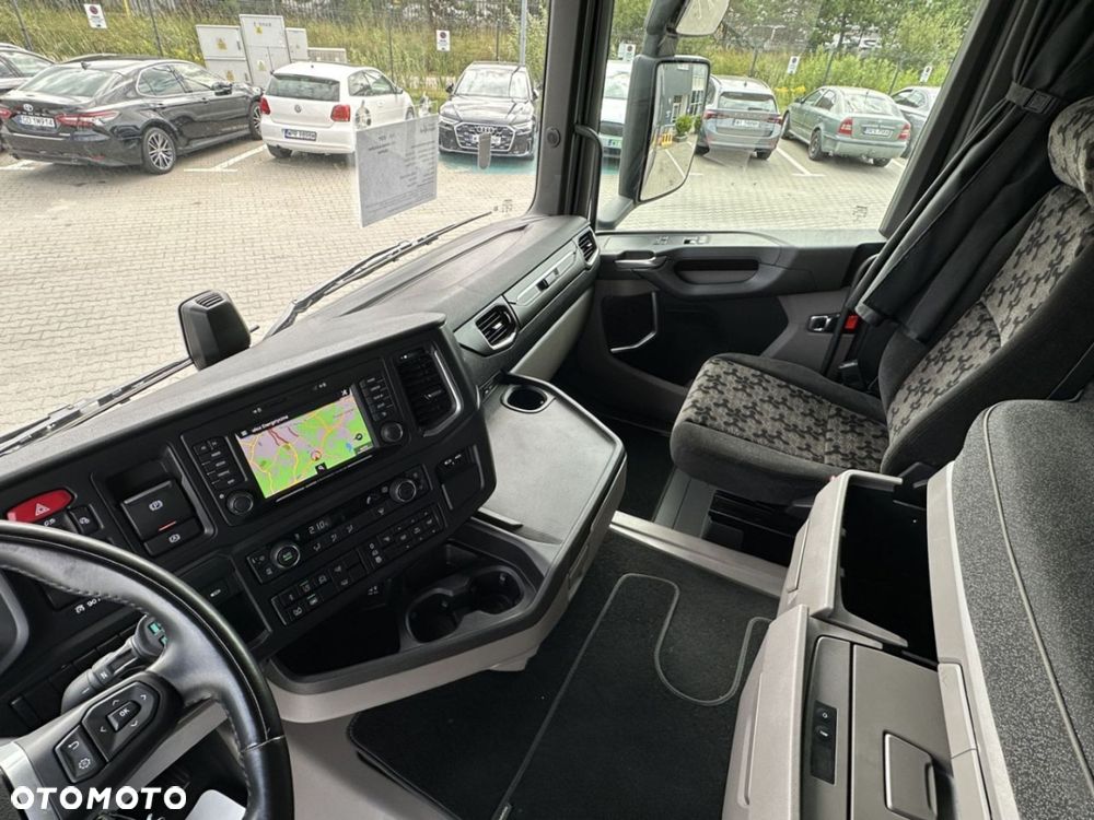Scania R 460 A4x2NA - 12