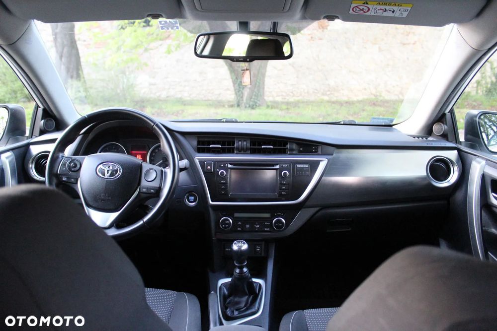 Toyota Auris 1.33 VVT-i Premium - 14
