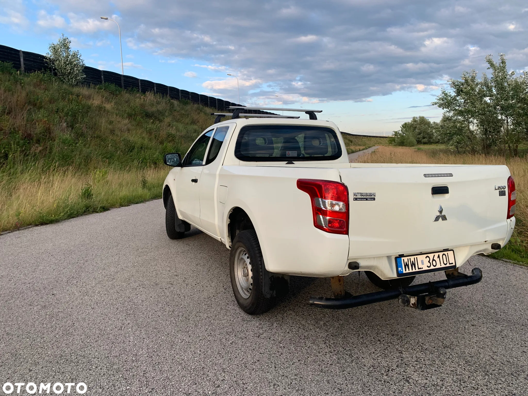 Mitsubishi L200 2.4 d CC Invite - 2