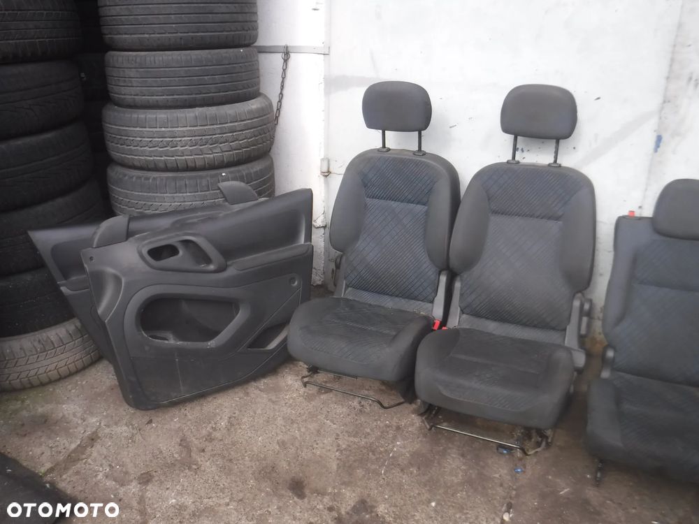 Citroen Berlingo II Peugeot Partner II fotel fotele siedzenia przod tyl Europa - 2