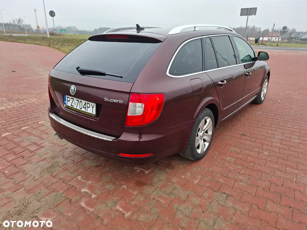 Skoda Superb 2.0 TDI DSG Exclusive - 11