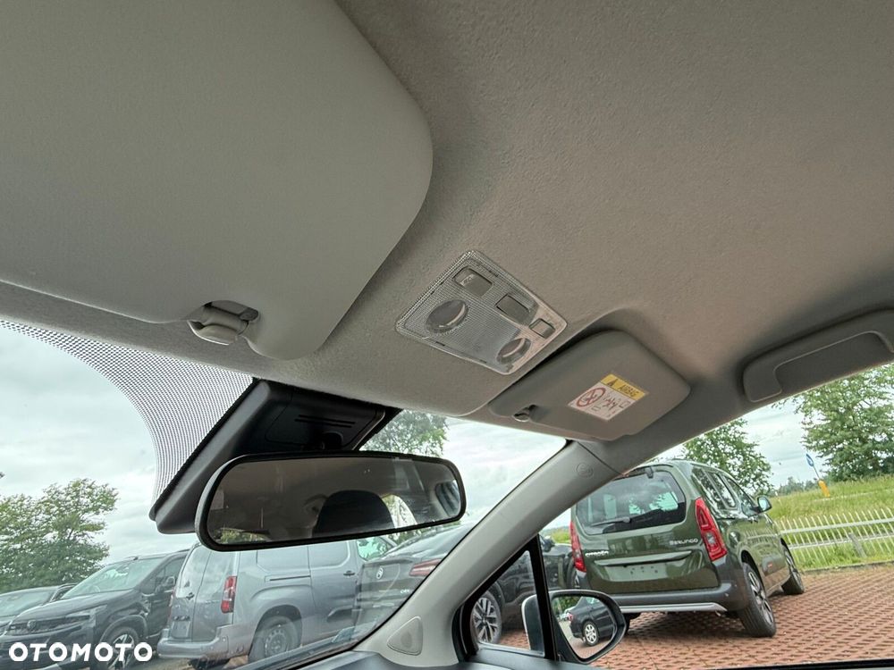 Toyota Yaris 1.5 Premium - 24