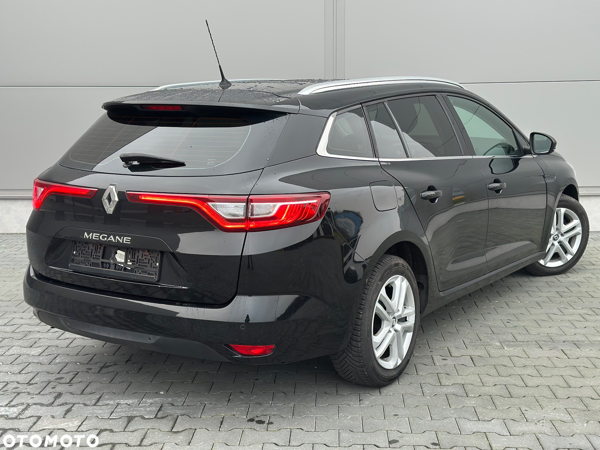 Renault Megane Grandtour ENERGY TCe 130 BUSINESS - 12