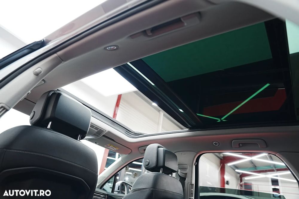 Volkswagen Touareg 3.0 V6 e-Hybrid 4Motion Aut. Elegance - 8