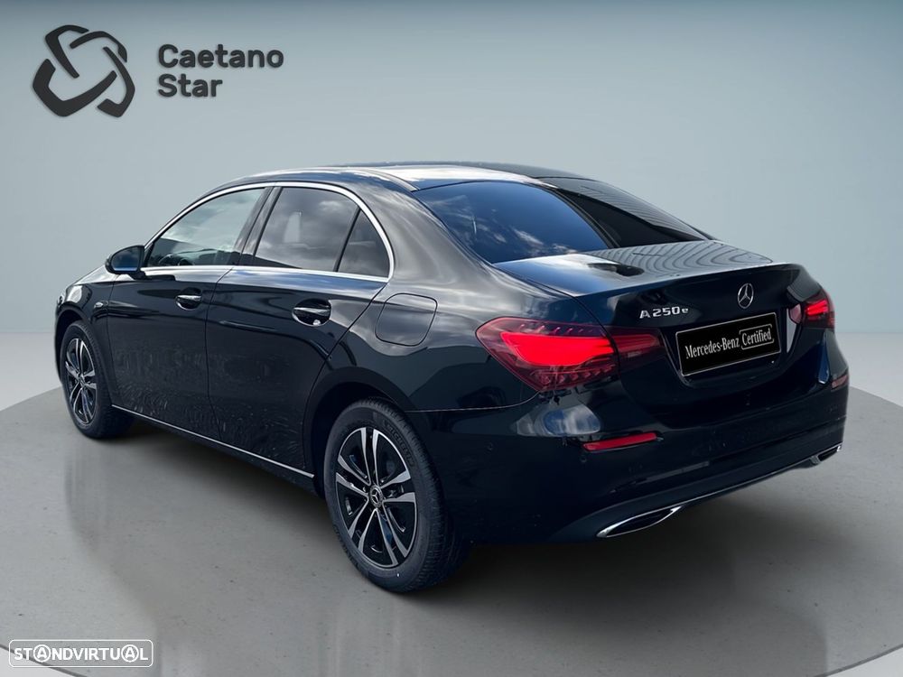 Mercedes-Benz A 250 Limousine e - 7