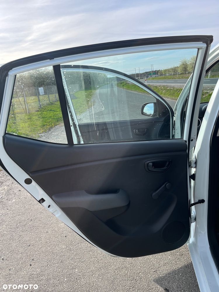 Hyundai i10 - 17