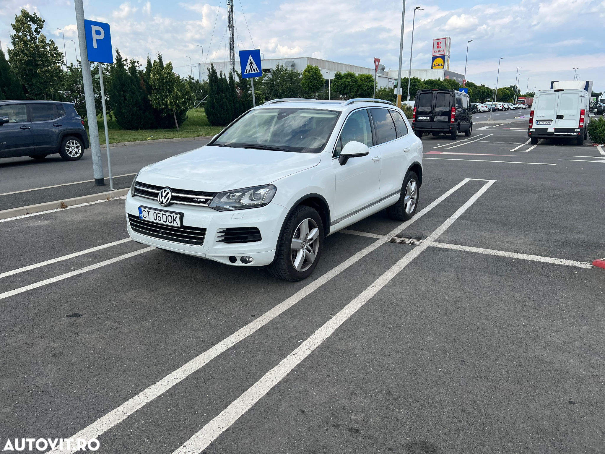 Volkswagen Touareg 3.0 Hybrid Automatik Exclusive - 6