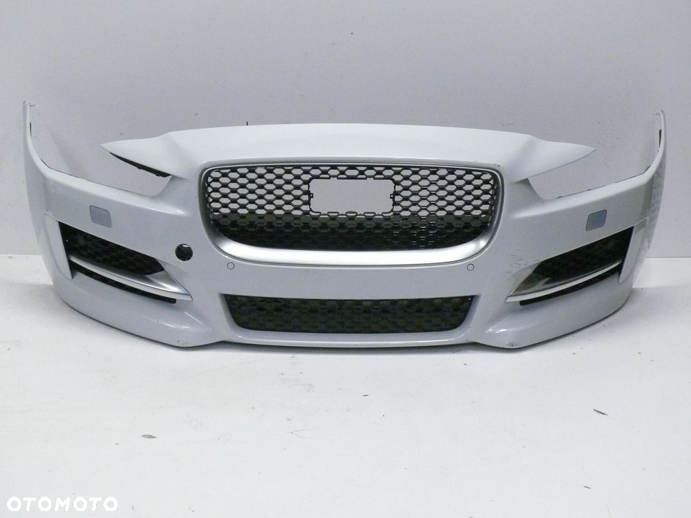 ZDERZAK PRZEDNI JAGUAR XE X760 R-SPORT PDC XENON GRILL - 1