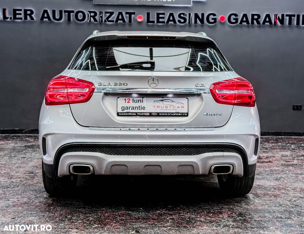 Mercedes-Benz GLA 220 CDI 4MATIC 7G-DCT AMG Line - 15