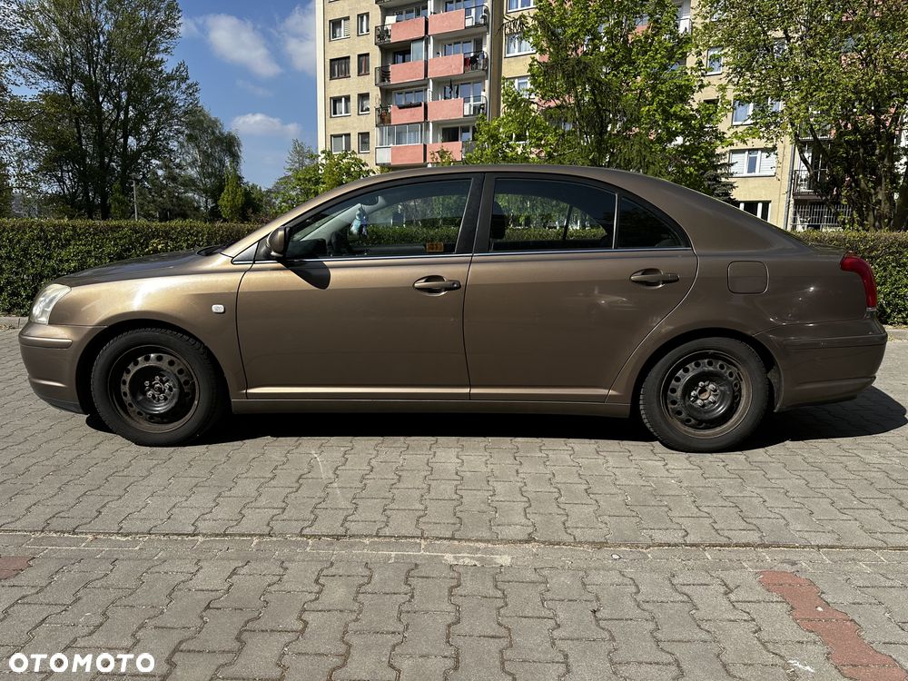 Toyota Avensis 1.8 VVT-i Sol - 5