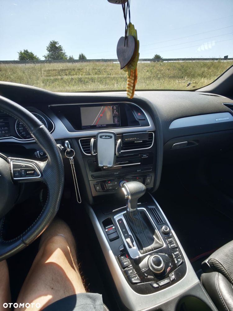 Audi A4 Avant 2.0 TDI DPF quattro S tronic S line Sportpaket - 3