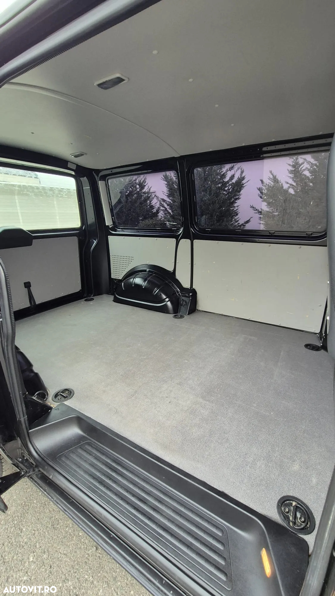 Volkswagen Transporter - 12