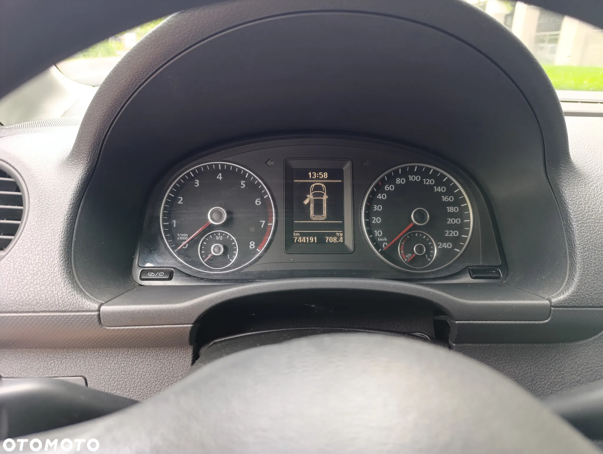 Volkswagen Caddy - 10
