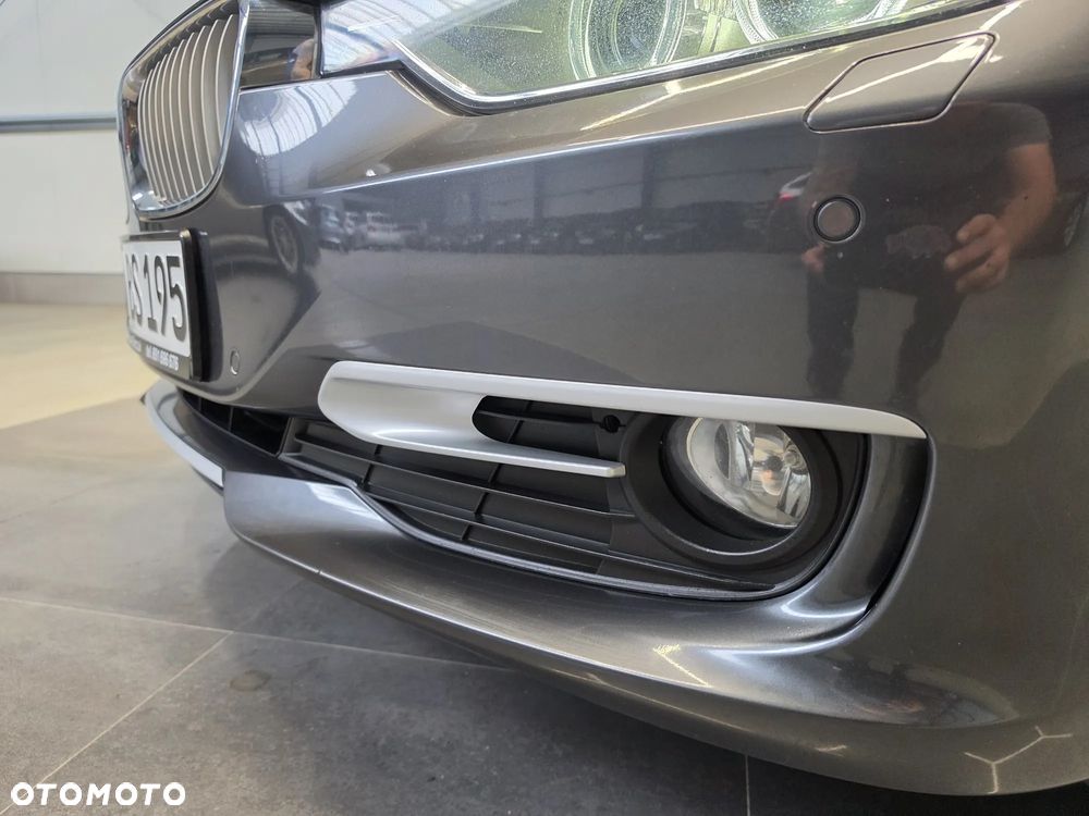 BMW Seria 3 318d Blue Performance Modern Line - 22