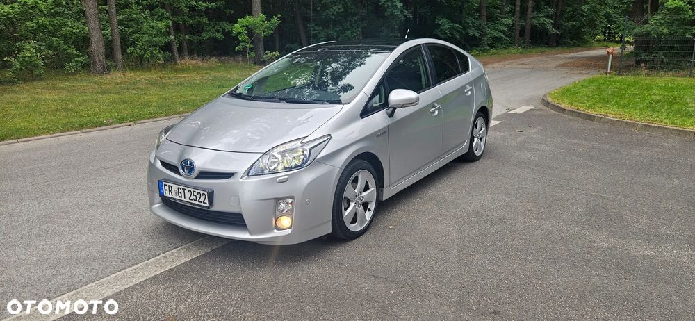 Toyota Prius (Hybrid) Executive - 1