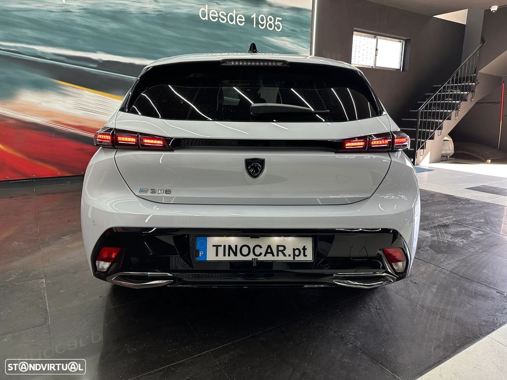 Peugeot e-308 54 kWh Allure - 7