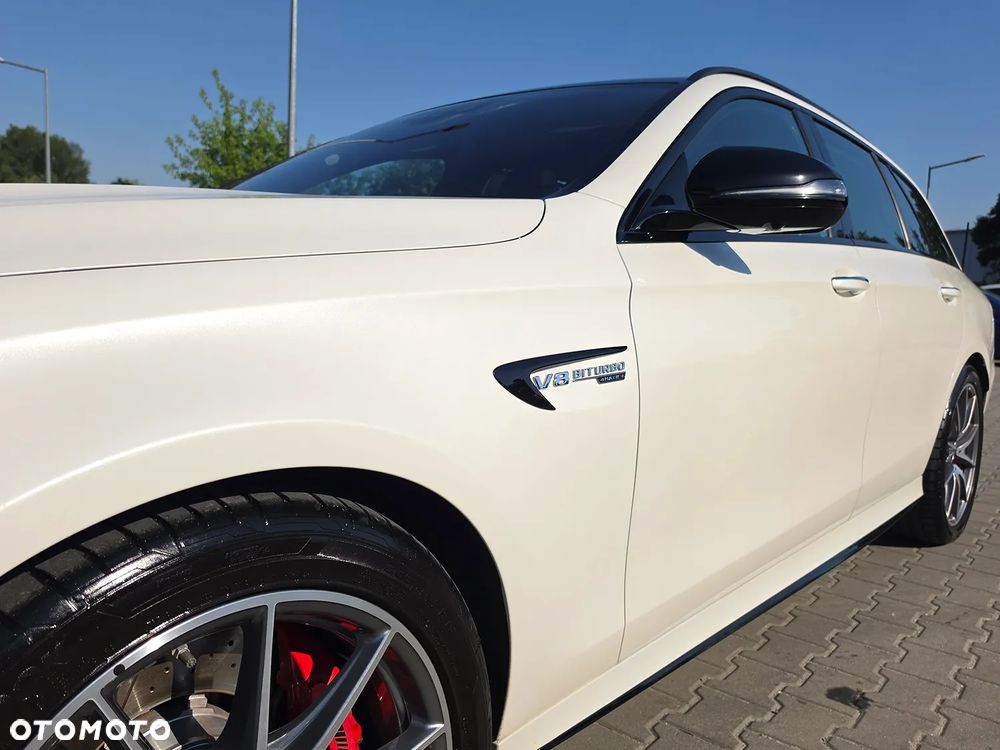 Mercedes-Benz Klasa E AMG 63 S 4-Matic+ - 39