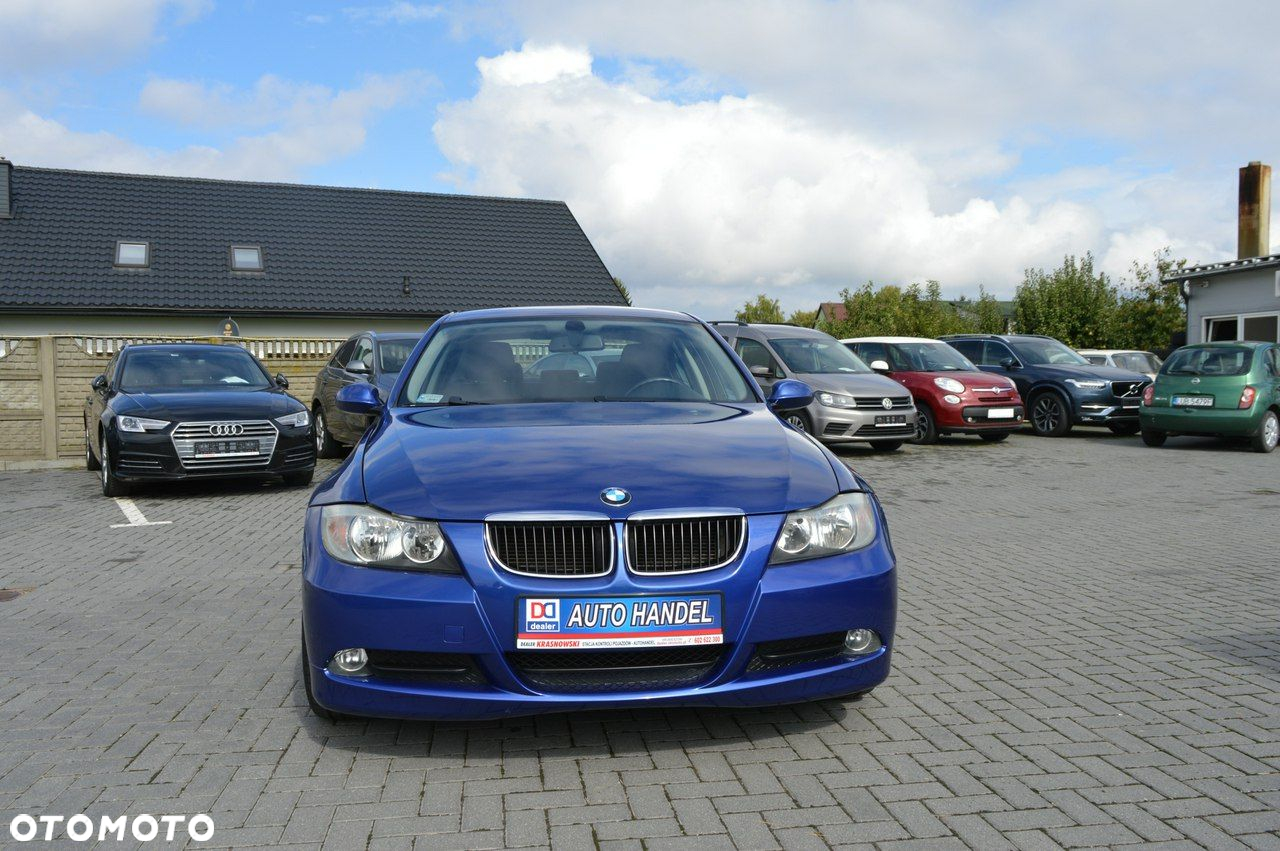 BMW Seria 3 318i - 5