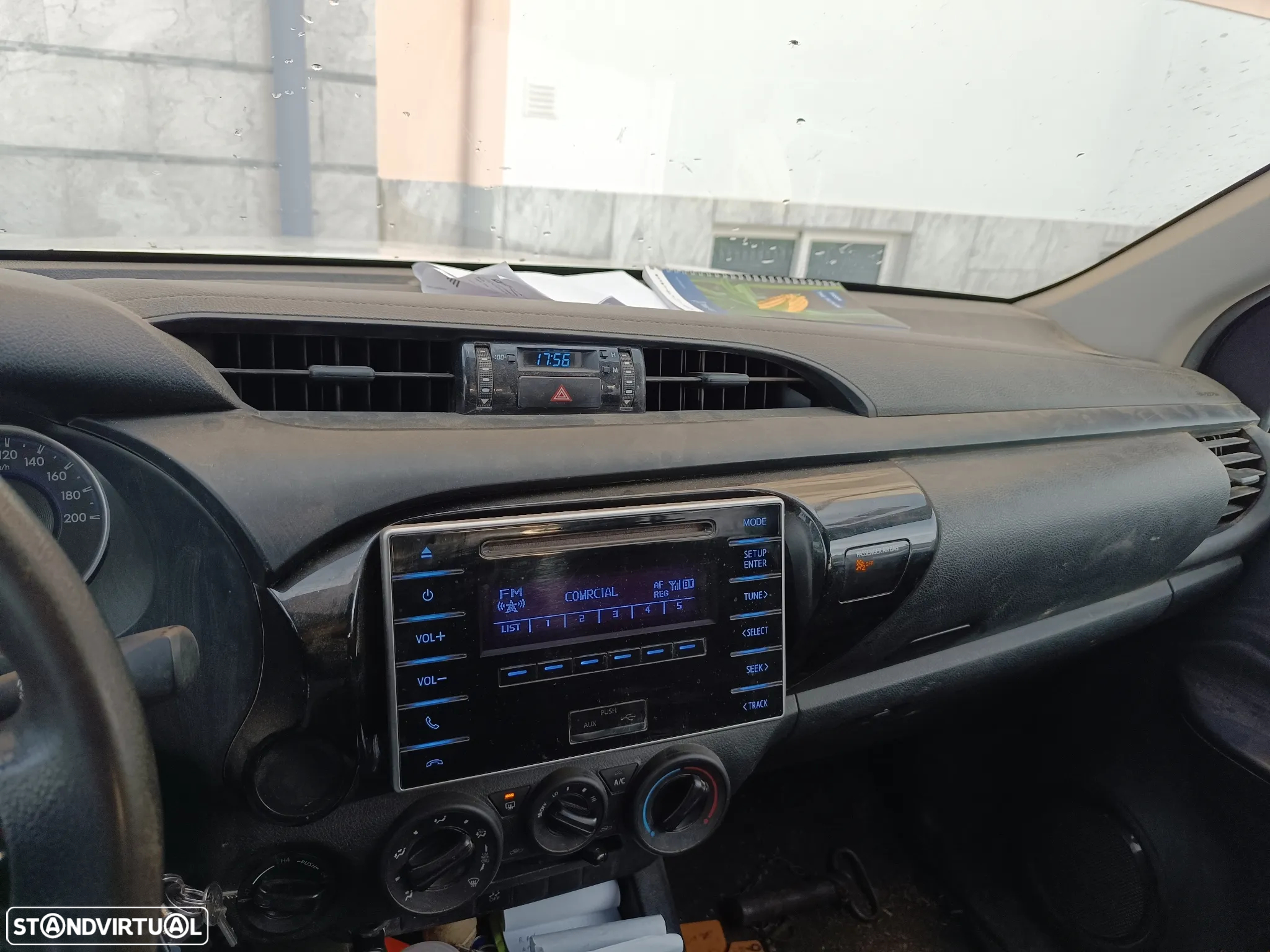 Toyota Hilux 4x4 IVA dedutível - 10