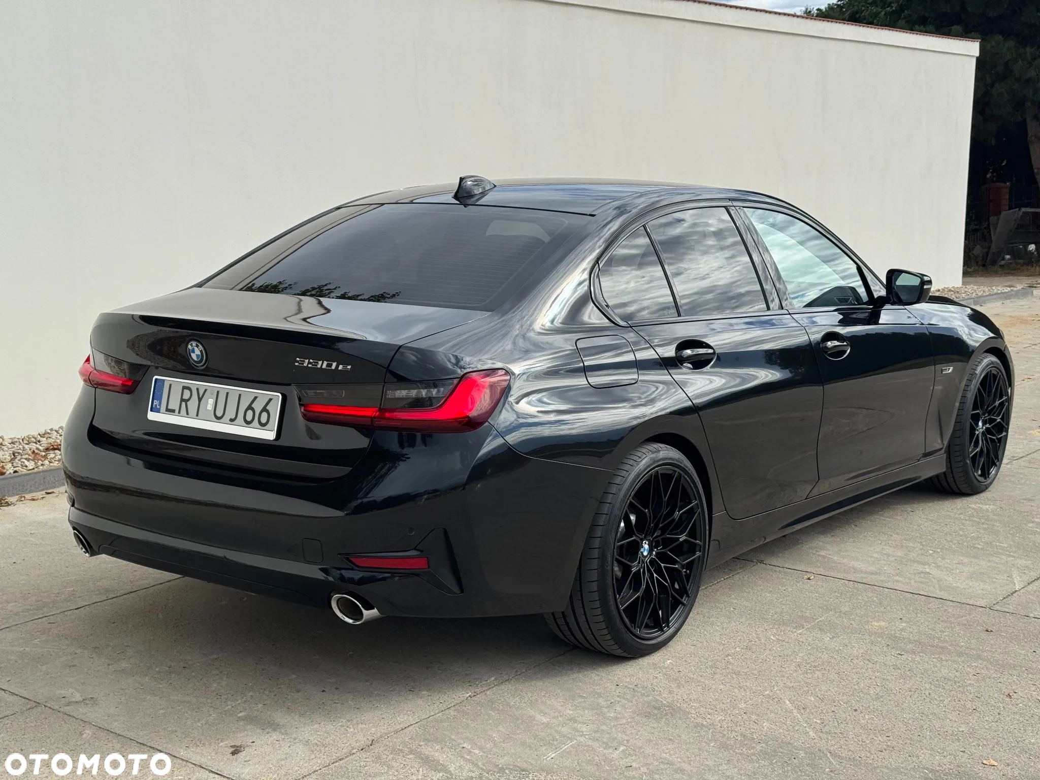 BMW Seria 3 330e Sport Line - 13