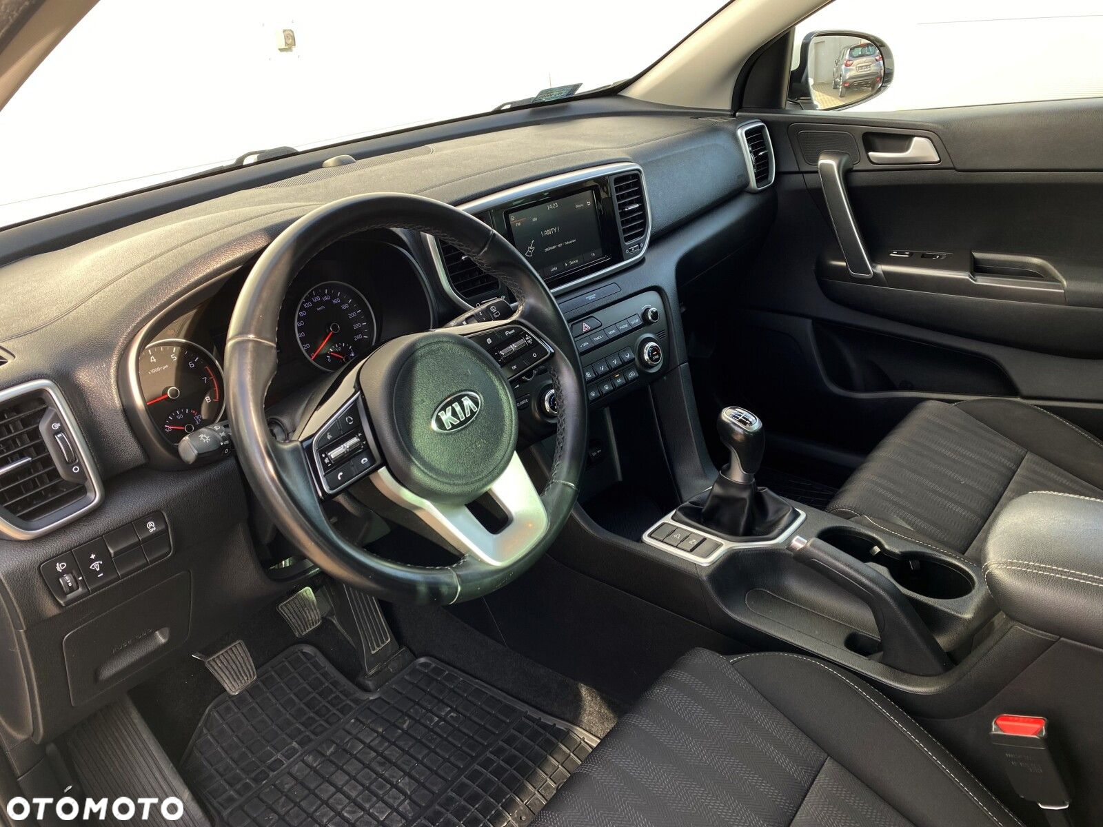 Kia Sportage 1.6 T-GDI M 2WD - 12