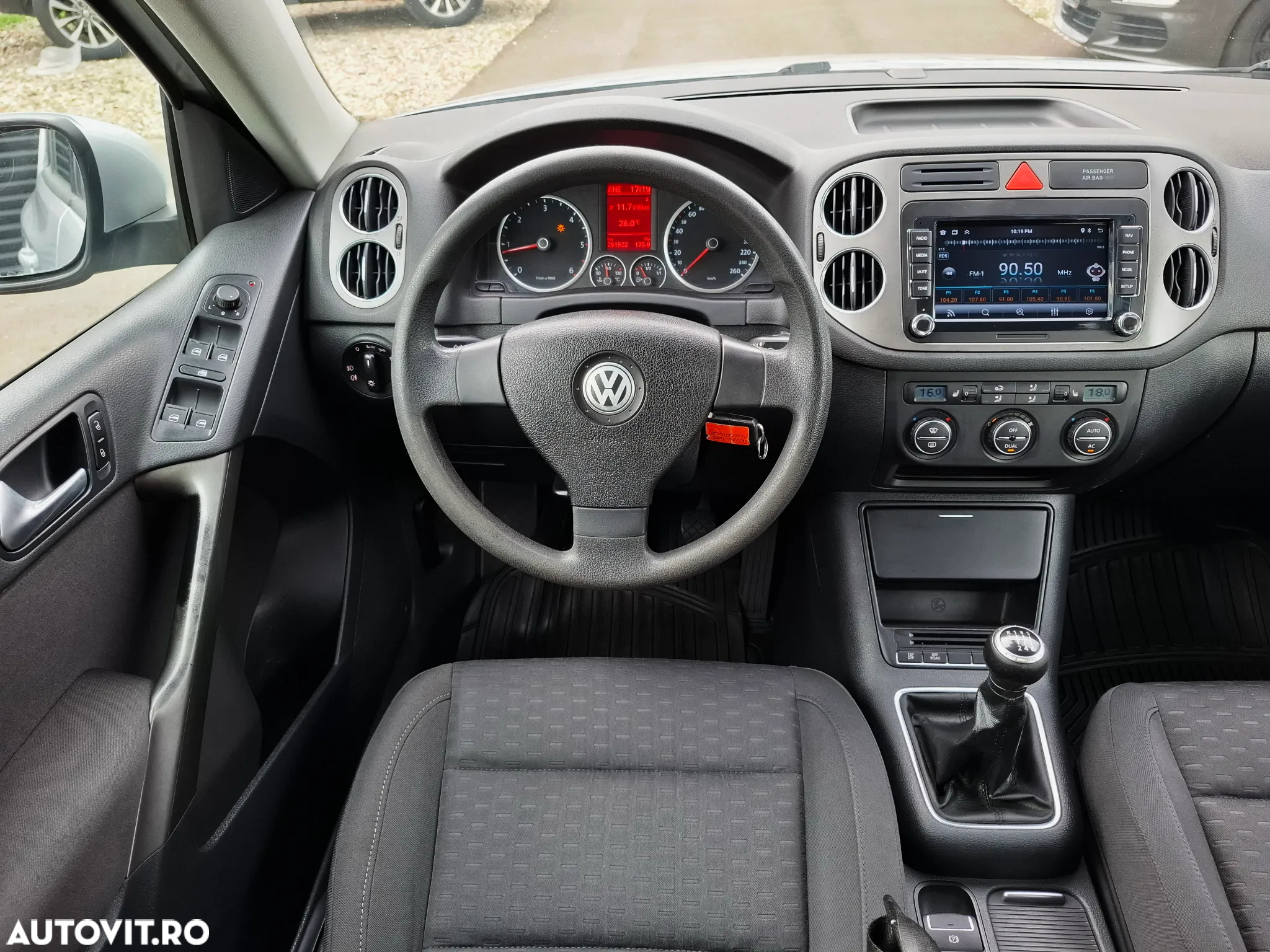 Volkswagen Tiguan 2.0 TDI 4Motion Sport & Style - 9