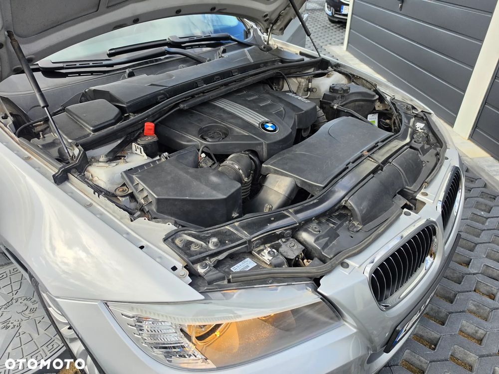 BMW Seria 3 318d DPF - 30