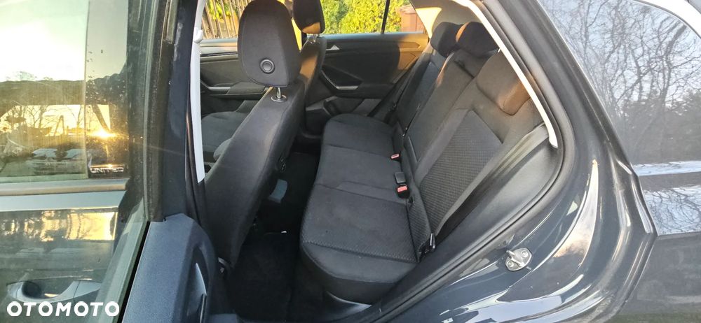 Volkswagen T-Roc - 9